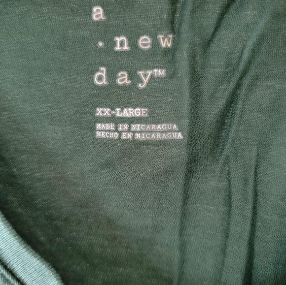 A New Day green tee, NWOT - Picture 3 of 4